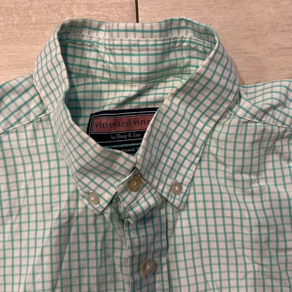 Vineyard Vines Medium Slim Fit Whale Shirt